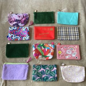 Lot of 12 small Ipsy bags